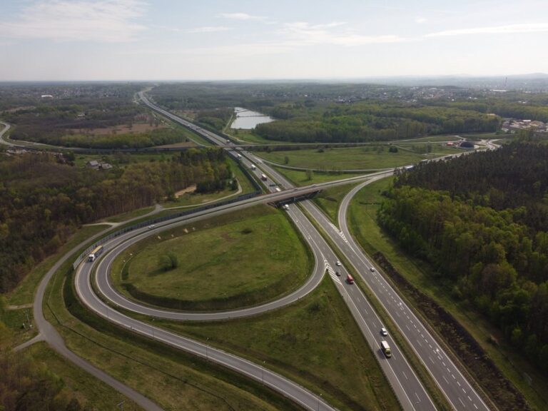 UWAGA KIEROWCY! DK75 – Nowy Sącz – Kraków. Węzeł Brzesko zamknięty!