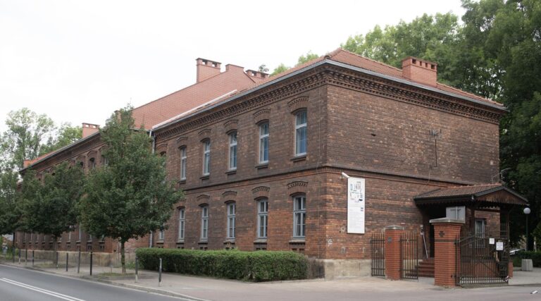 Wielkie inwestycje Politechniki Krakowskiej – zmienią się uczelniane akademiki i biblioteka