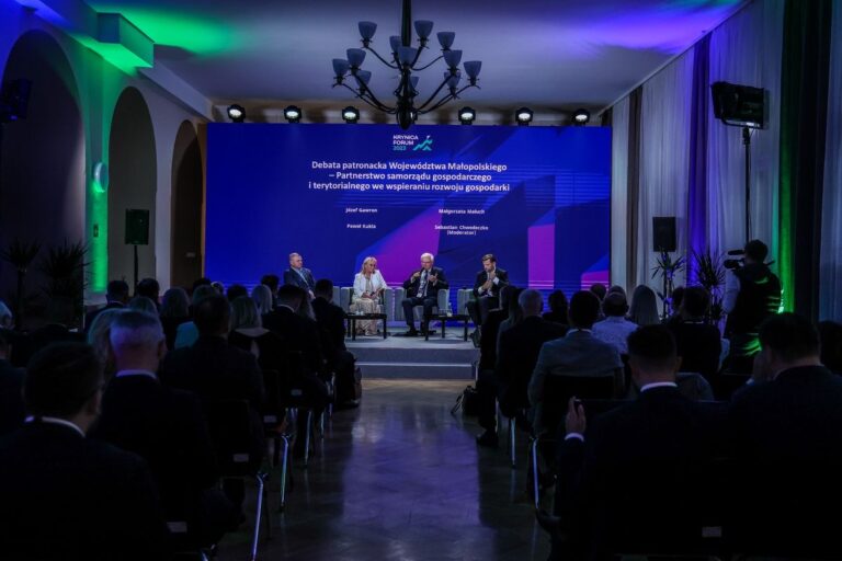 Ponad 40 paneli tematycznych w programie Krynica Forum 2024