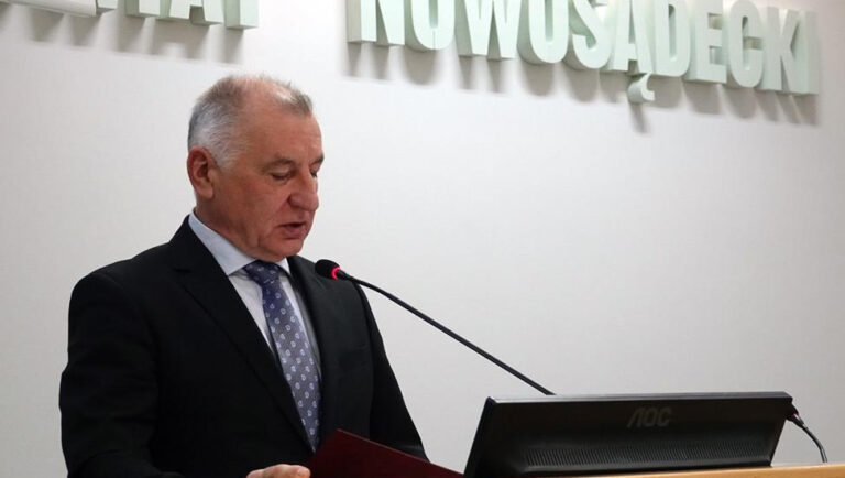 Były starosta Kwiatkowski odniósł się do zarzutów stawianych przez obecne władze powiatu