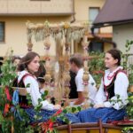 korowód dożynkowy Korzenna