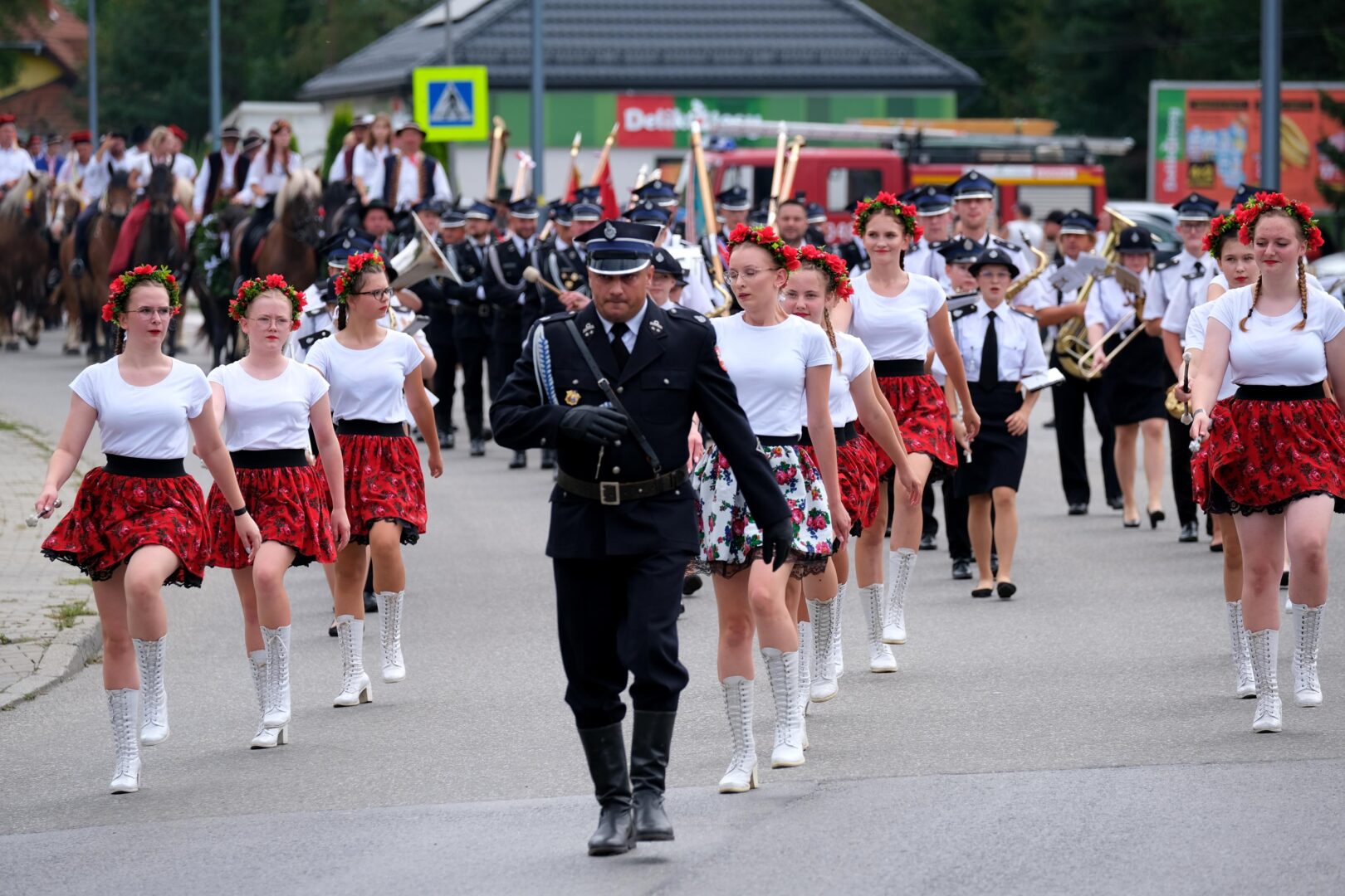 korowód dożynkowy Korzenna