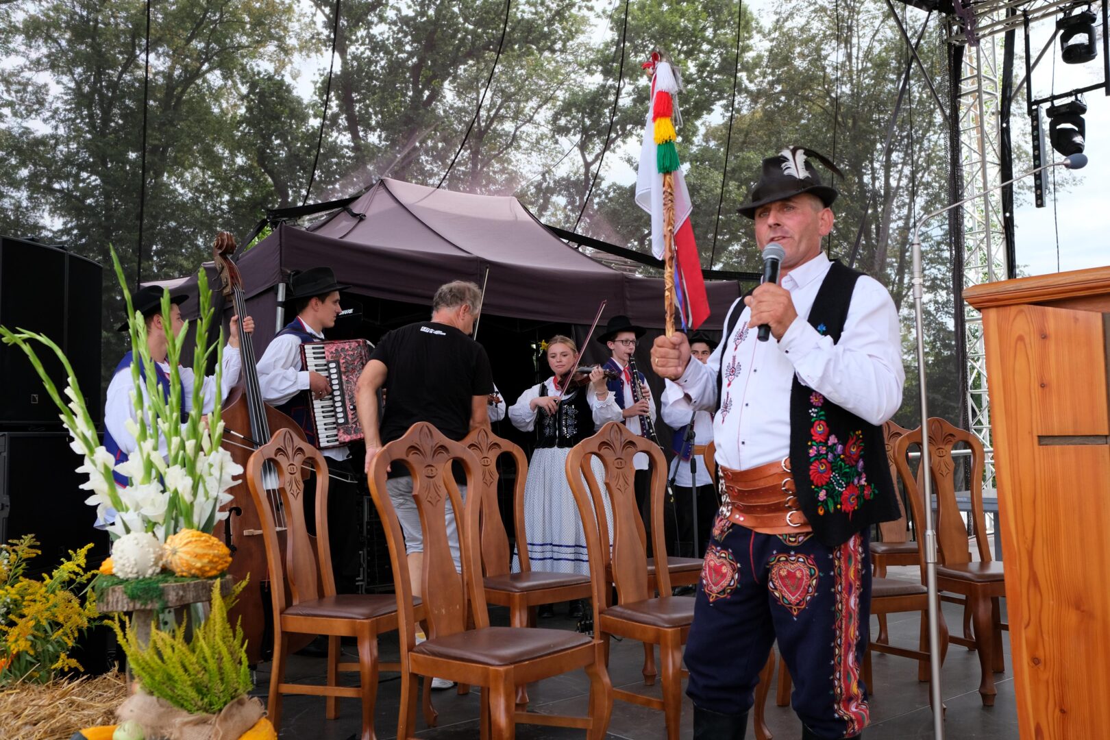 korowód dożynkowy Korzenna