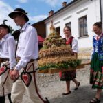 korowód dożynkowy Korzenna
