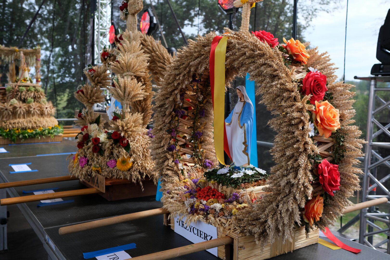korowód dożynkowy Korzenna