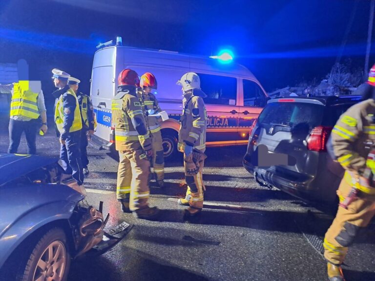 Kamionka Wielka. Zderzyły się dwie osobówki. W pojazdach były dzieci
