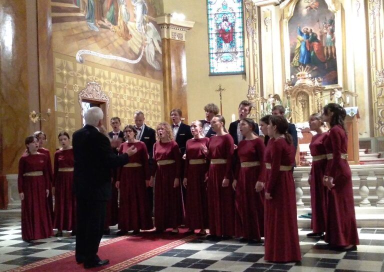 Węgierska przygoda sądeckiego chóru „Scherzo” [ZDJĘCIA]
