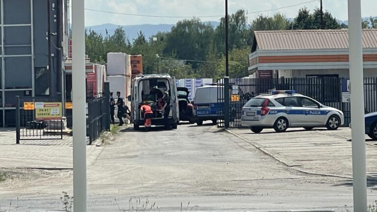 Atak nożownika w Nowym Sączu. Jedna osoba jest ranna!