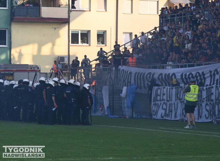 Prezydent Nowego Sącza przeprasza Tarnobrzeg. Od kiboli odciął się klub, miasto i mieszkańcy