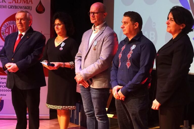 Grybów. Rozdano Jabłka Sądeckie dla zasłużonych krwiodawców