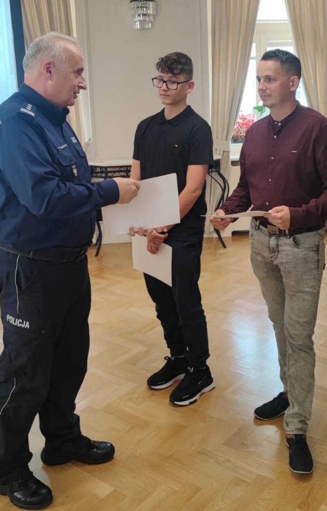 policja gratuluje