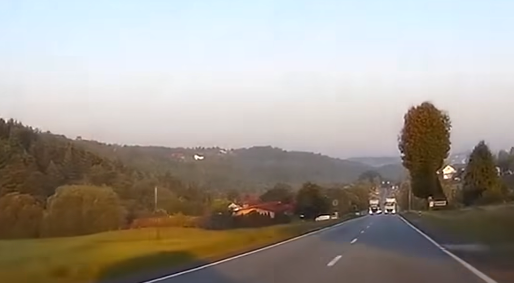 O krok od tragedii na DK28 w Cieniawie [ZDJĘCIA][FILM]