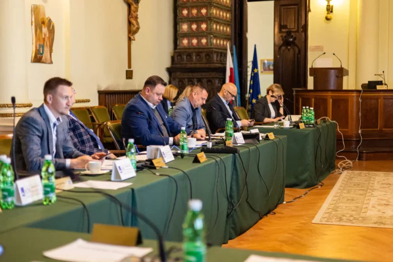 Radni wyrazili zgodę! Zbigniew Szubryt może przejąć Sandecję