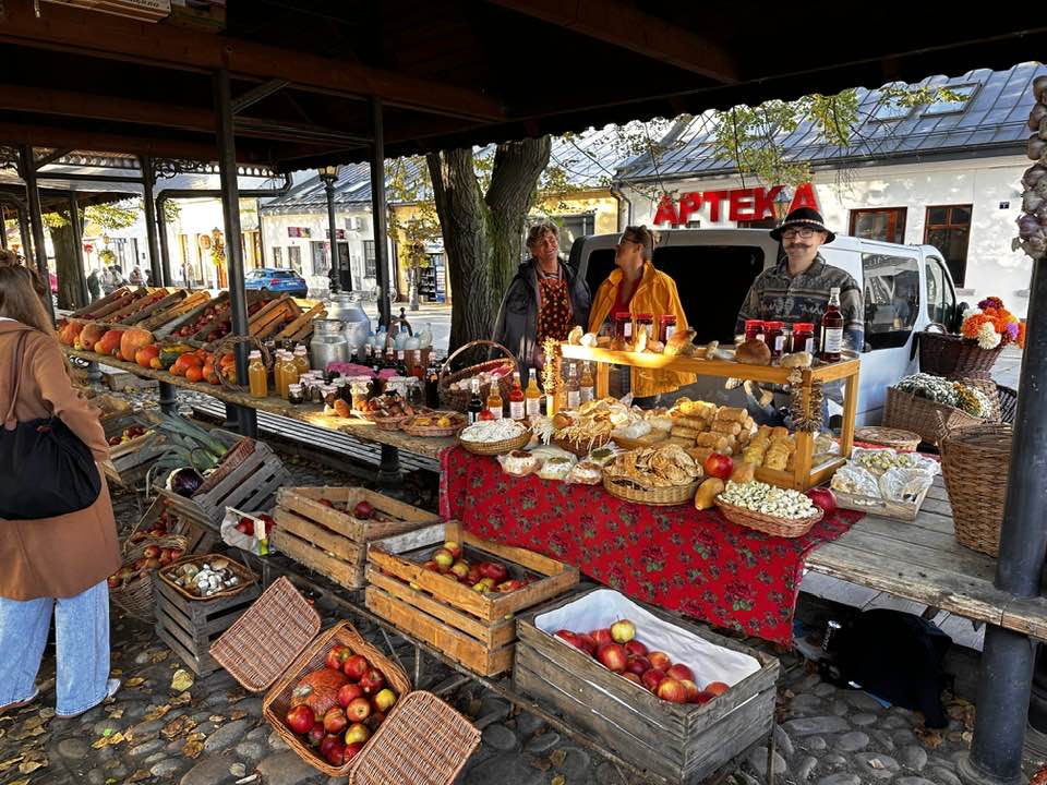 Stary Sącz, O psie, który jeździł koleją 2