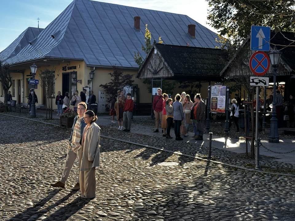 Stary Sącz, O psie, który jeździł koleją 2