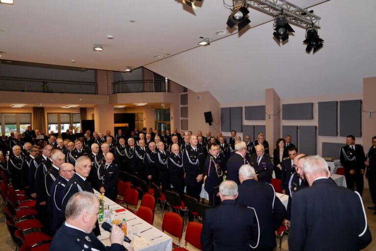 Strażacy seniorzy spotkali się w Łososinie Dolnej