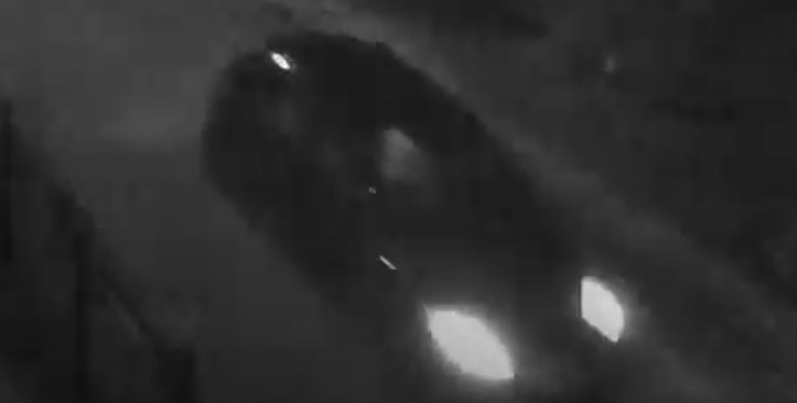 Uciekał przed policją, wjechał w bramę. Pościg zakończył się kilkanaście kilometrów dalej