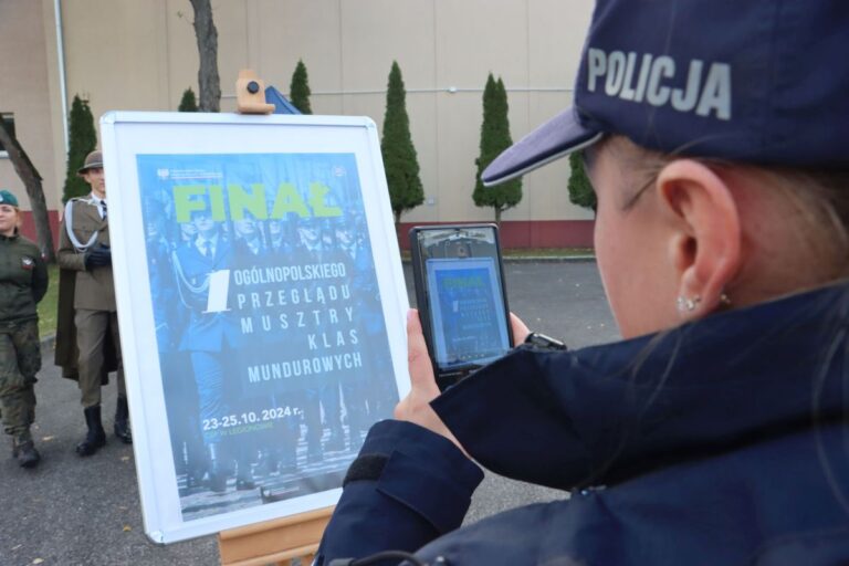 Sybiracy na podium Ogólnopolskiego Przeglądu Musztry Klas Mundurowych