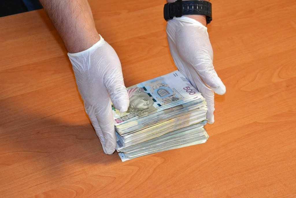 policja Nowy Sącz, zatrzymanie oszusta