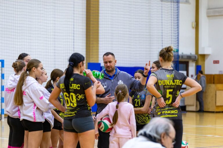 SKPS Dunajec Nowy Sącz na fali! Kolejne zwycięstwo i pozycja lidera