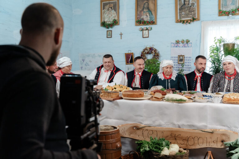 Najpierw zawojowali Gniezno teraz wystąpią w „Pytaniu na Śniadanie”: KGW Kąclowa