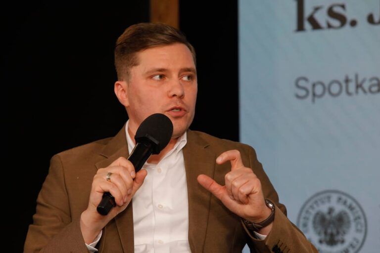 Grybowianin wydał książkę. Poznajcie misję i posługę Popiełuszki
