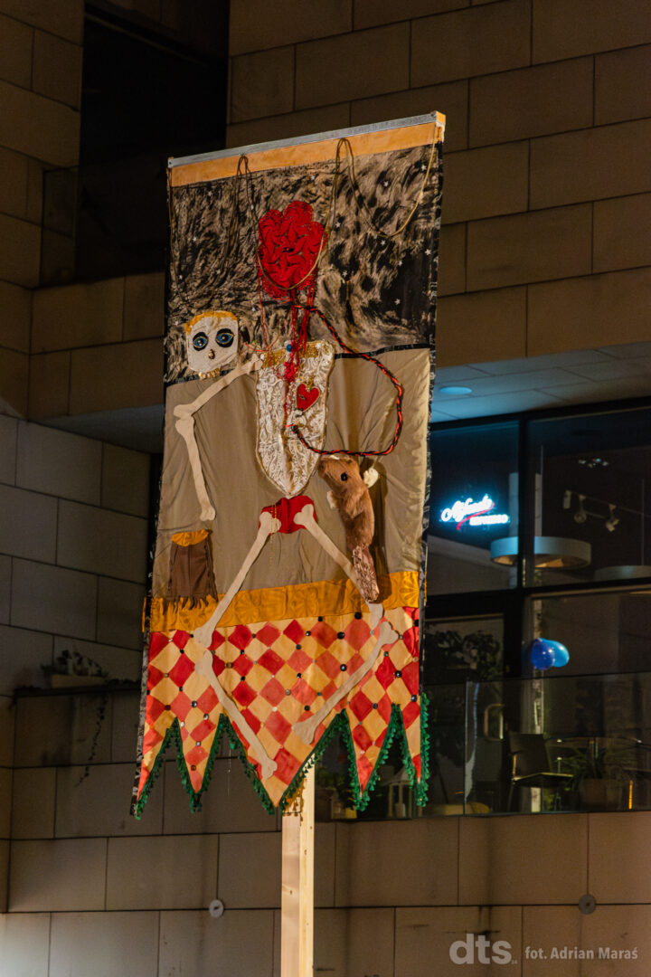 Nowy Sącz, Sokół, Alarm ekologiczny. Hommage à Hasior
