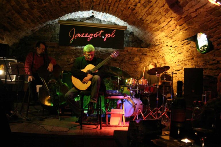 Klub Muzyczny JAZZGOT . Tu w Sączu słuchało się jazzu