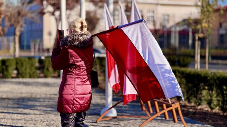 „11 listopada(…)hołd wdzięczności Polska składa”. Zobacz jak świętują mieszkańcy regionu