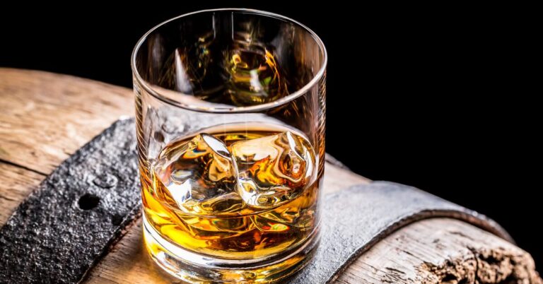 OPOWIEŚCI OBERŻYŚWIATA. Kategoria: whisky. JAMESON