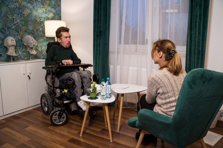 Korzyści dla chorych leczonych nieinwazyjną wentylacją mechaniczną w warunkach domowych dzięki zastosowaniu telemonitoringu – pierwsze polskie badanie