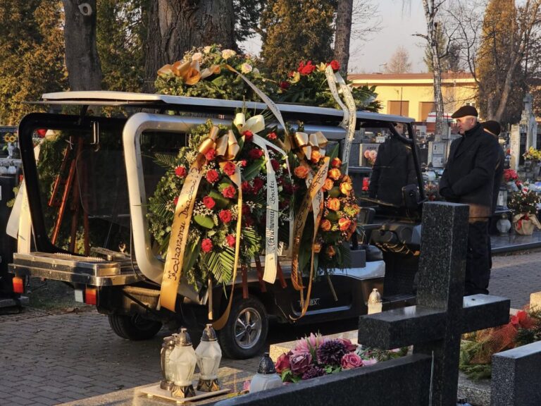 Sądeczanie żegnają śp. Władysława Mężyka