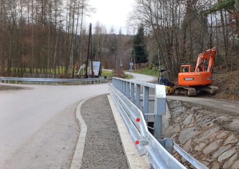 Prace za 1,2 mln na drodze w Witowicach Dolnych zakończone
