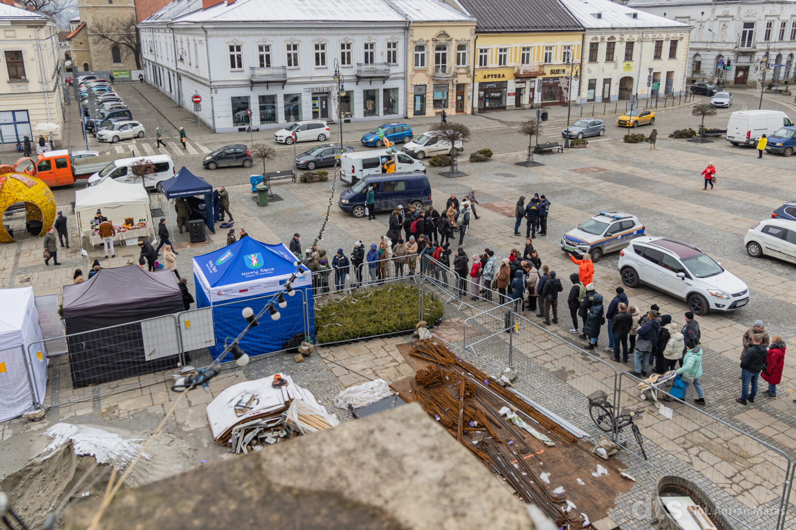 Nowy Sącz, drzewko za baterie