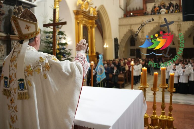 Uroczyste rozpoczęcie Roku Jubileuszowego. Wśród wyróżnionych bazyliki w: Grybowie, Nowym Sączu i Limanowej