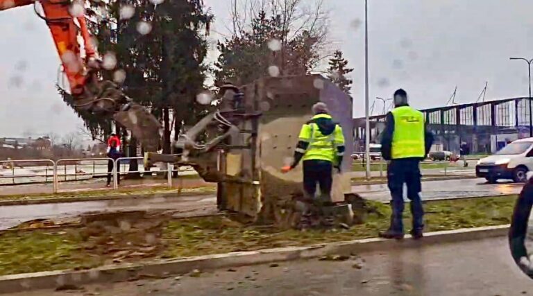 Dziwna sytuacja, która zablokowała pół Nowego Sącza [FILM]