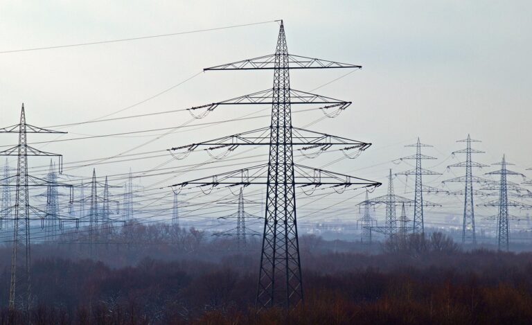 Prąd. Kilkugodzinne wyłączenia w wielu miejscach regionu