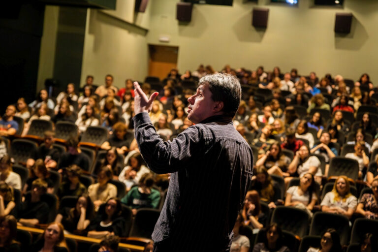 Młodzieżowa Akademia Filmowa – Ruszyły zgłoszenia na kolejny sezon edukacyjny dla szkół!
