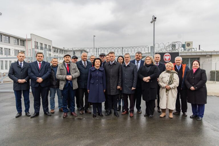 Mariusz Błaszczak odwiedził Nowy Sącz i Limanowszczyznę – mówił o bezpieczeństwie i WOT