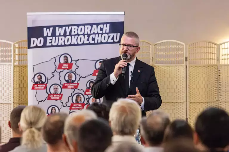Europoseł Grzegorz Braun odwiedzi Nowy Sącz, by spotkać się z mieszkańcami