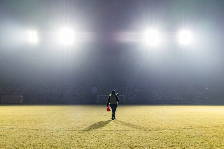 Trwa odliczanie do zakończenia budowy stadionu [FILM, FOTO]