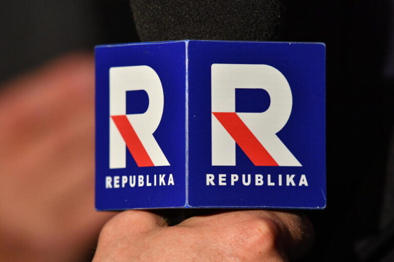 Sąd uchylił decyzję koncesyjną dla Tv Republika i  wPolsce24. Sądecki poseł PiS: to zamach na wolne media
