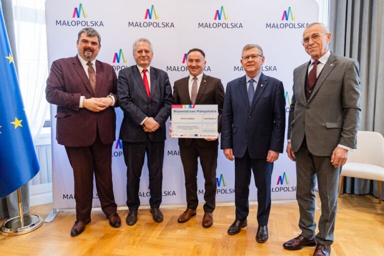 Miliony popłyną na Sądecczyznę. Cztery gminy z dofinansowaniem