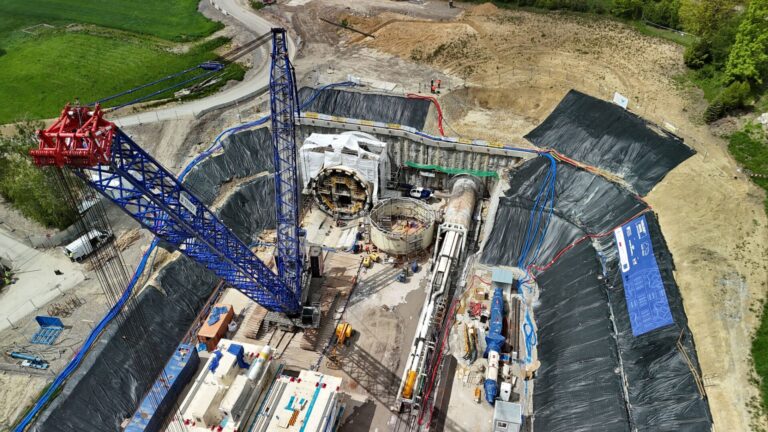 Kinga wydrążyła już niemal 300 m ewakuacyjnego tunelu kolejowego pod Pisarzową