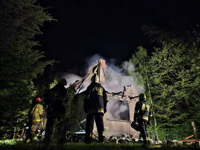 Pojechali do pożaru, odkryli włamanie. Złodziej usłyszał zarzuty