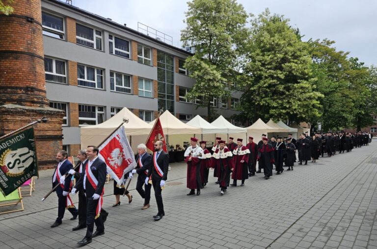 Politechnika Krakowska świętuje 80-lecie w wyjątkowej oprawie: historyczny rękopis Kościuszki, mural i fanfara jubileuszowa