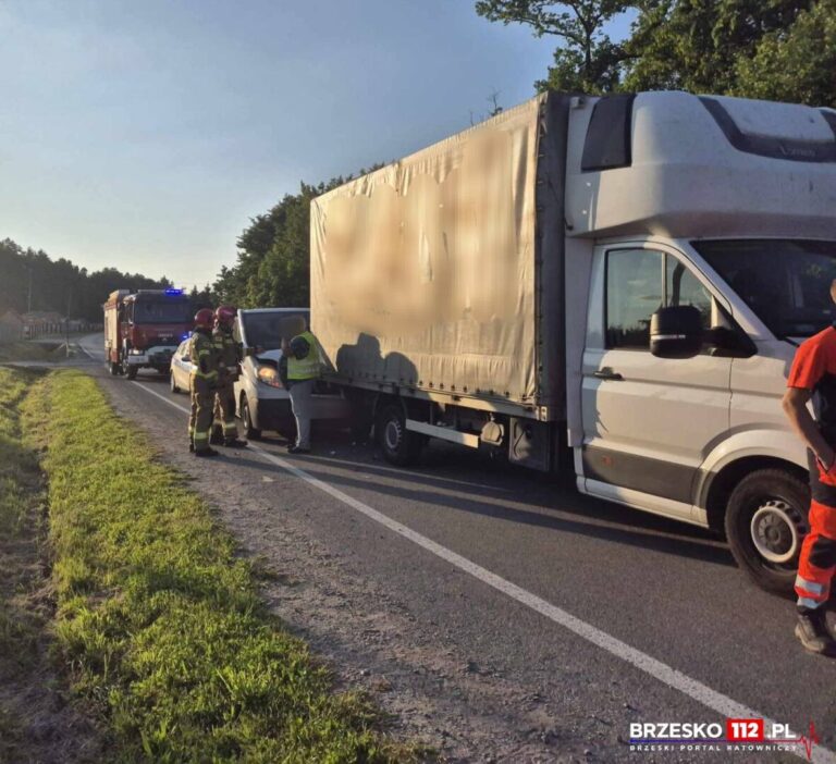 Utrudnienia na DK75 – zderzyły się trzy pojazdy [AKTUALIZACJA]