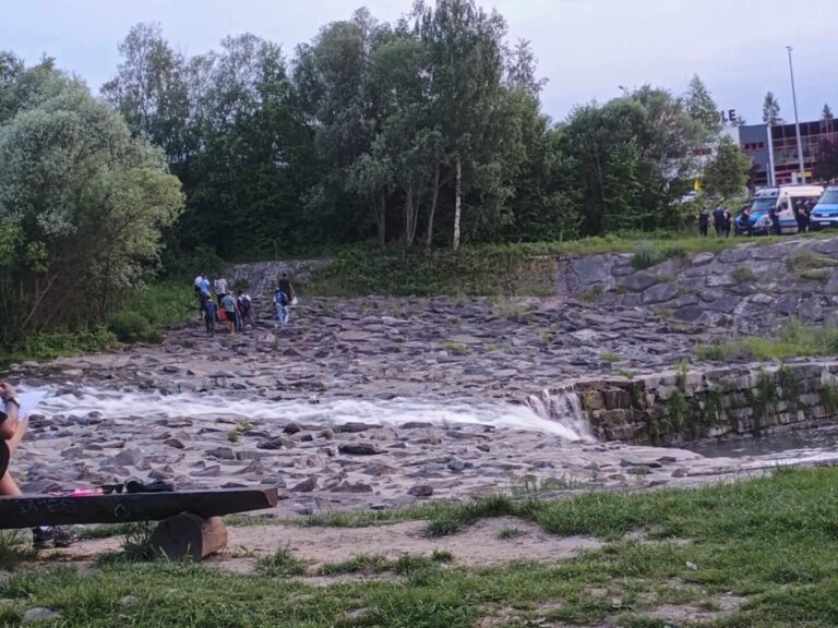Kim byli obcokrajowcy nad Kamienicą? Policja odpowiada