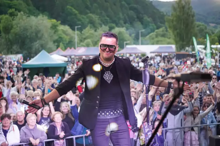 Kordian zaprasza swoich fanów na lody w górach [FILM]