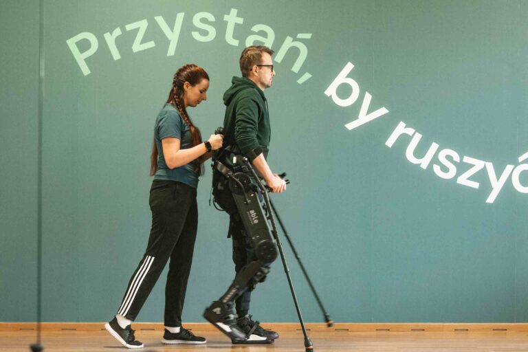 Egzoszkielety – przełomowa forma rehabilitacji osób z dysfunkcją narządów ruchu